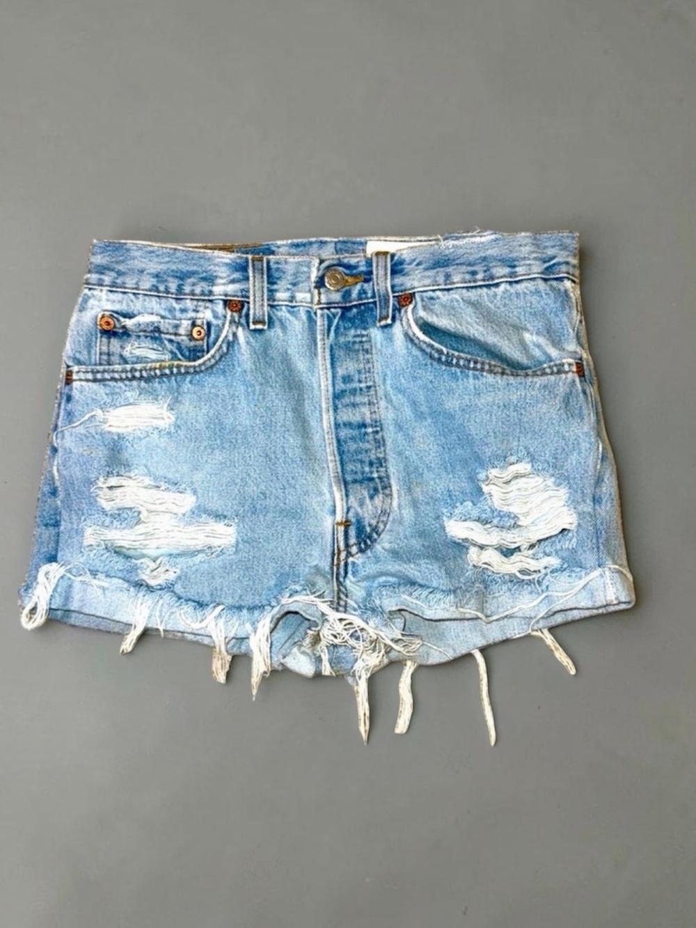 LEVI’S | Distressed Denim Shorts | High Rise | Raw Hem | Cutoff